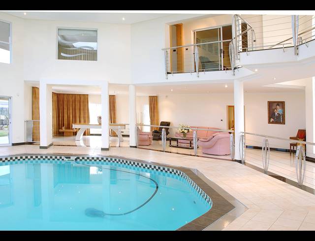5 BEDROOM HOUSE FOR SALE IN OSLO BEACH